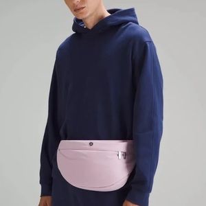 Lululemon Large Classic Belt Bag 3.5L- Pink Peony New with a tag